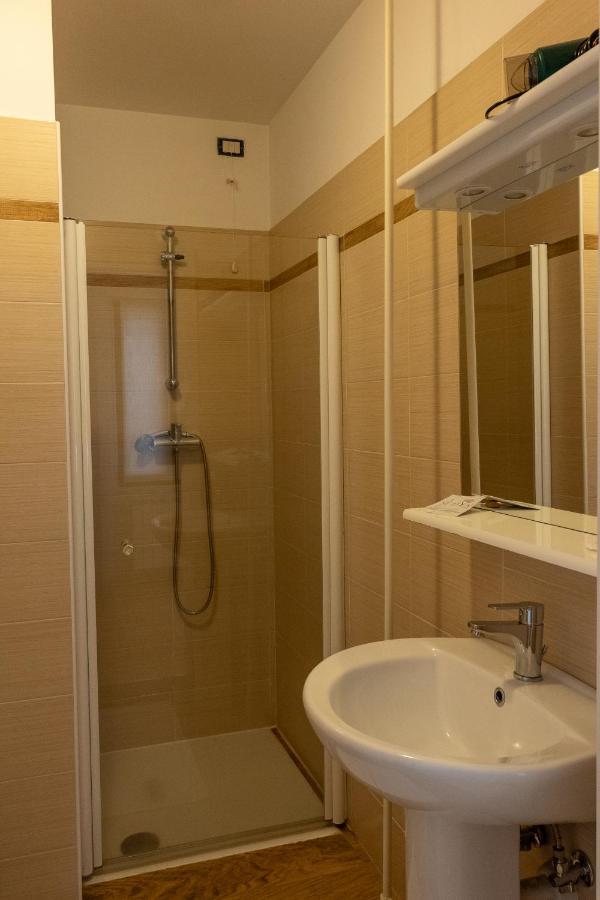 La Stazione Bed & Breakfast Trontano Exterior foto